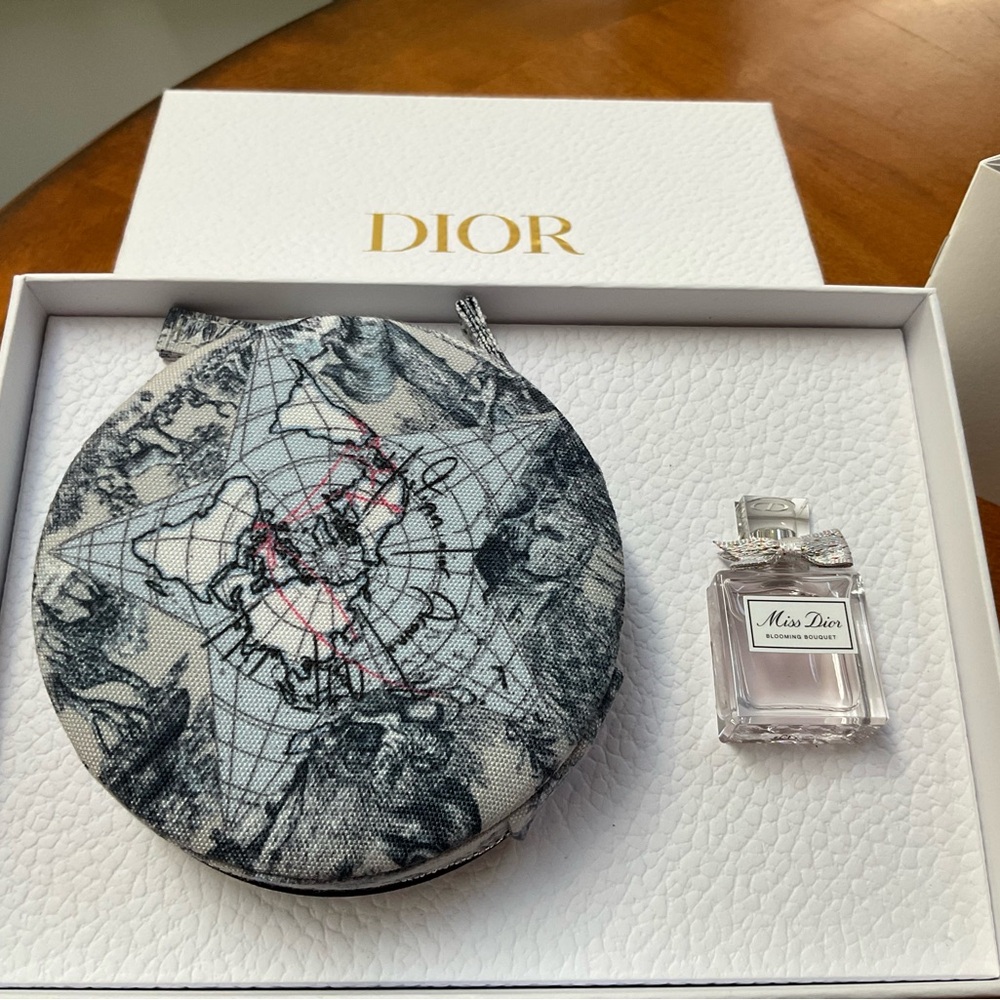 DIOR  Jewelry case with Miss Dior AUTHENTIC NWT